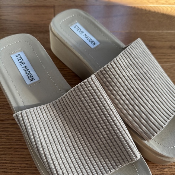 Steve Madden Balanced Mules - Nude - Picture 2 of 3